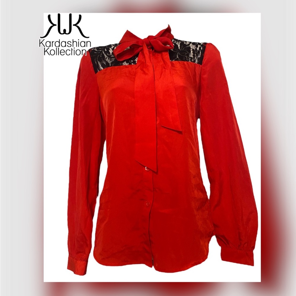 ❄️Kardashian kollection red /black lace tie shirt size xsmall